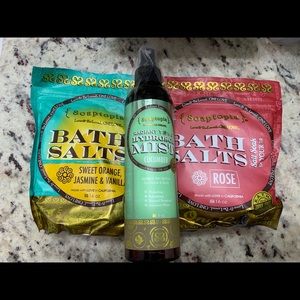 Soaptopia Bath Salts plus body spray